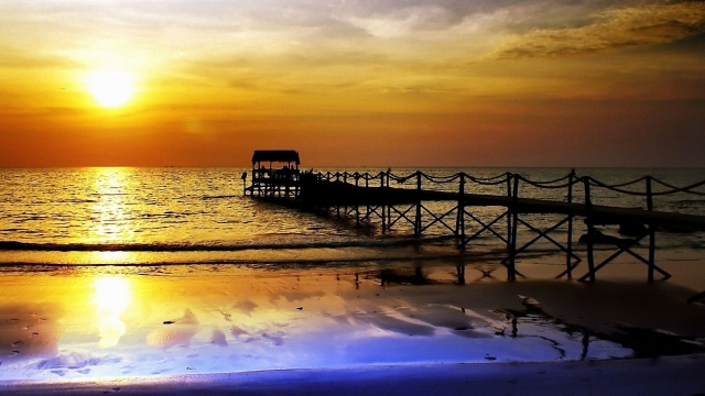 健身房无器械室内运动